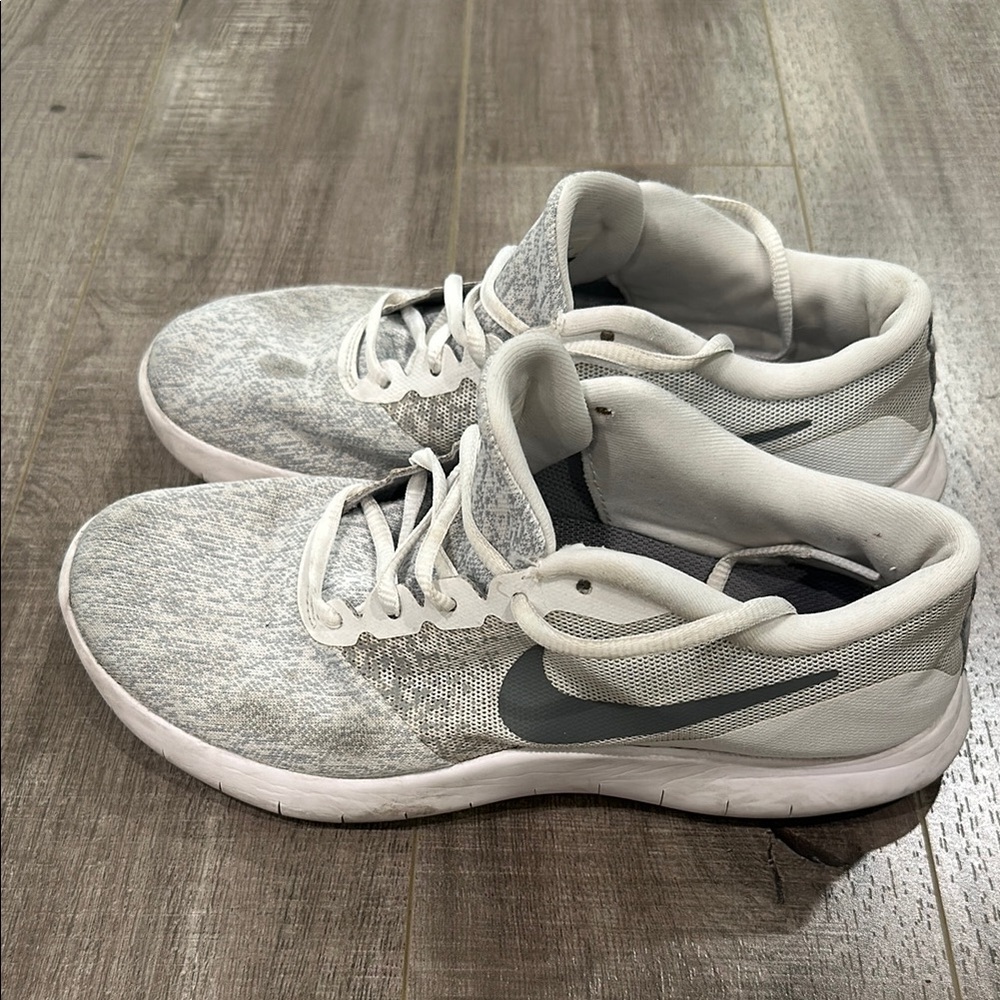 Nike Women's Athletic Shoes - Gray and White